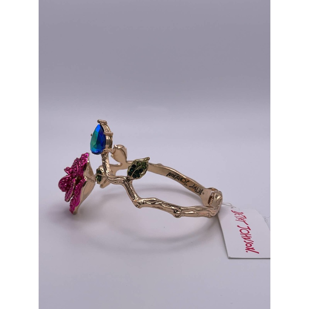 Betsey Johnson Rose Flower Faceted Crystal Hinged Bangle Bracelet Gold Tone NEW - Picture 7 of 9